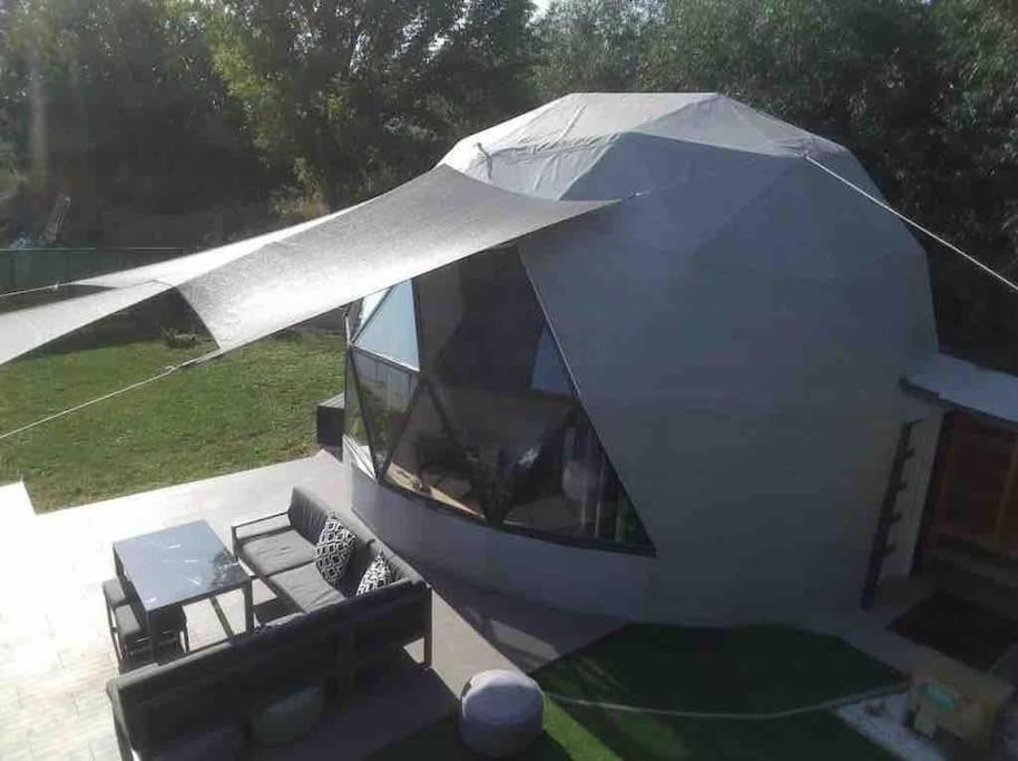 Domeglamping At Fishinglake Ságvár Kültér fotó